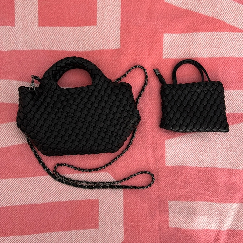 Like New  Cute Little Woven Bag 
- Crossbody Strap 
- Not Leather